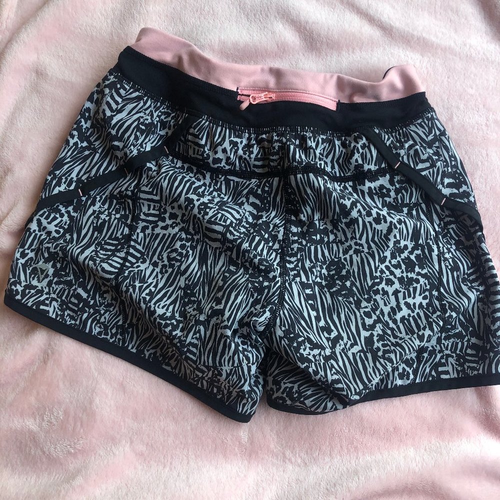 Ivviva Shorts
